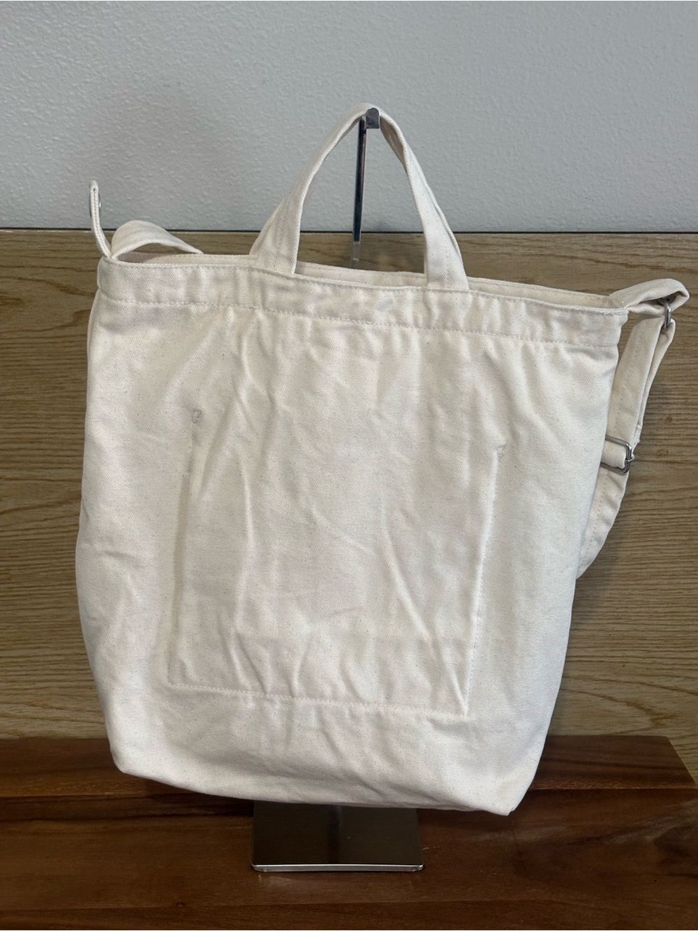 Baggu Horizontal Zip Duck
Bag- Embroidered Birds - Picture 8 of 9